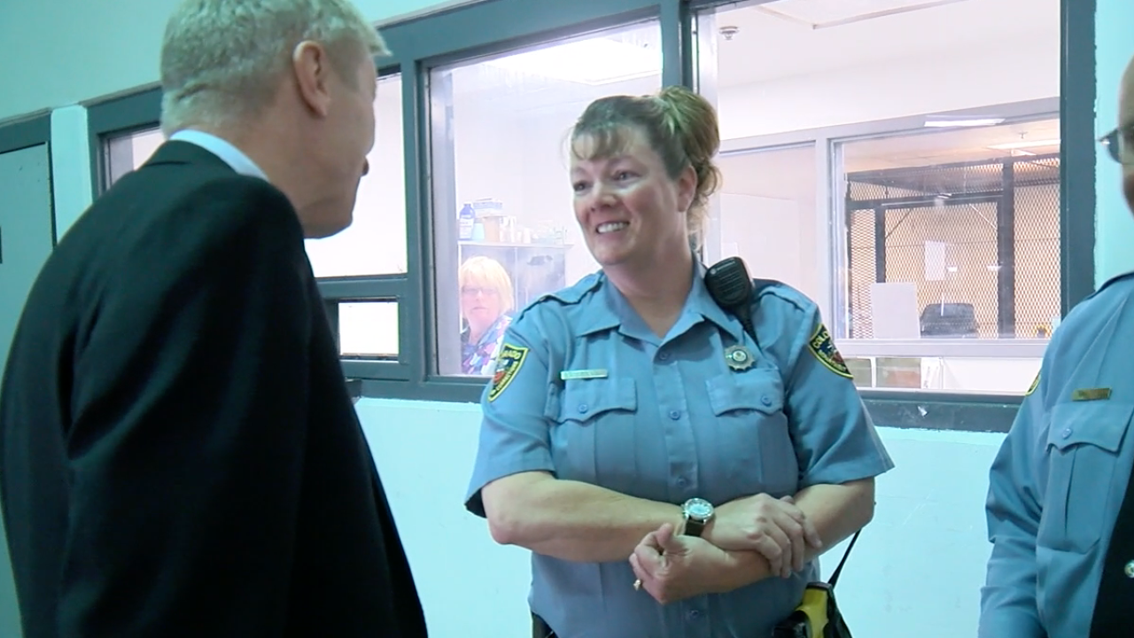 Lack of prison staff worries corrections officers